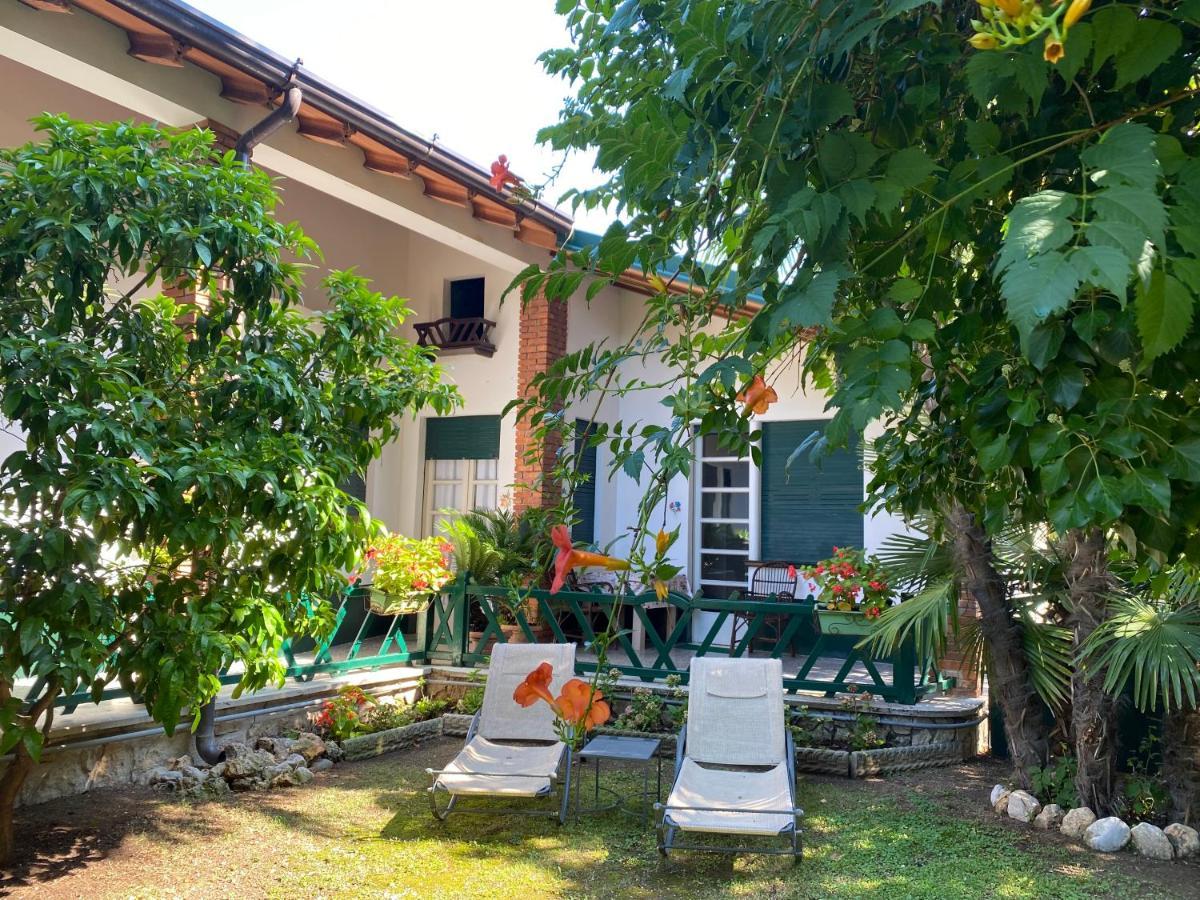 Casa vacanze Gabbianella villa con giardino lungolago Maderno Toscolano-Maderno Esterno foto