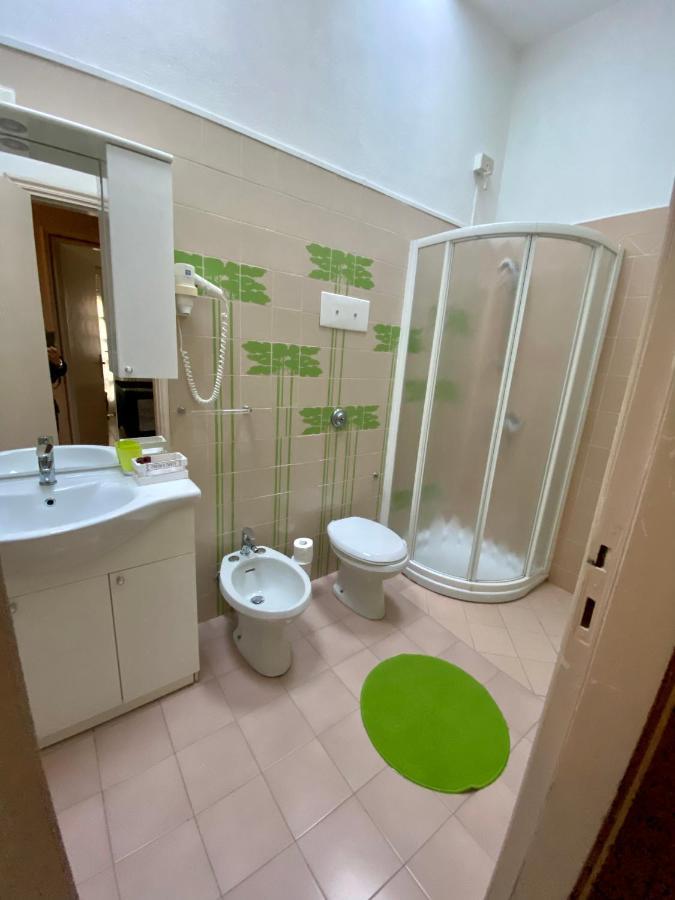 Casa vacanze Gabbianella villa con giardino lungolago Maderno Toscolano-Maderno Esterno foto