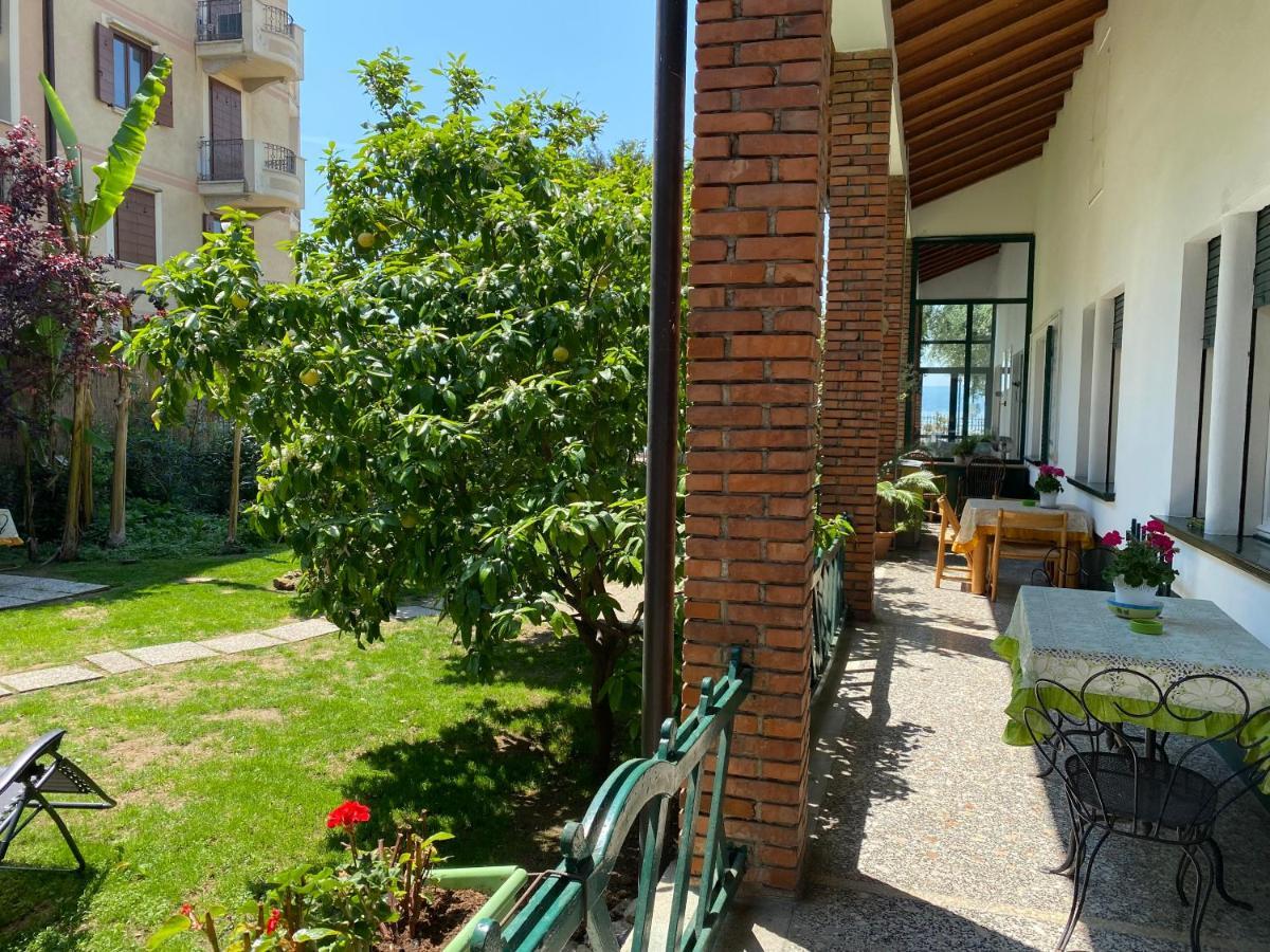 Casa vacanze Gabbianella villa con giardino lungolago Maderno Toscolano-Maderno Esterno foto